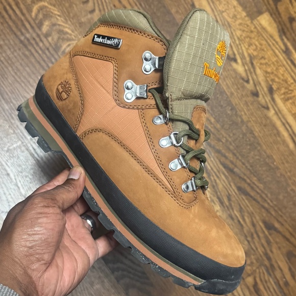 63. Timberland Men's 6‑Inch Premium Waterproof Boot - Picture 2 of 6